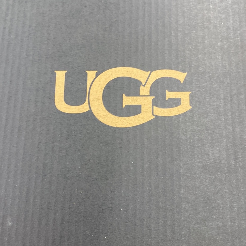 NWT UGG slippers for men black with gold logo sizes 11;12&13 - Picture 4 of 10